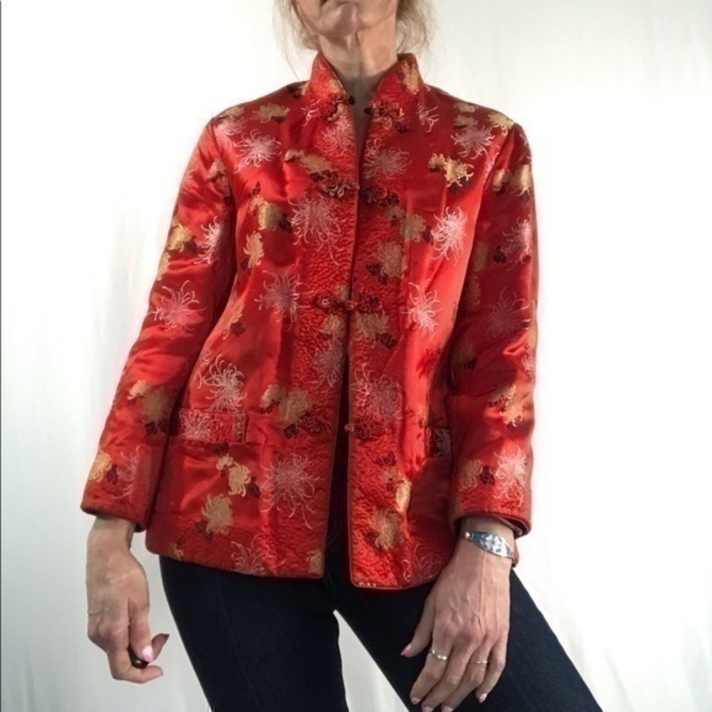 Vintage Reservable Black and Res Floral Satin Quilted Jacket